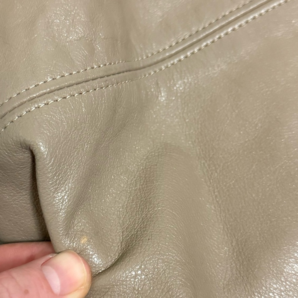 SAS Beige Leather Hand Stitched Purse Made in USA - Picture 5 of 16